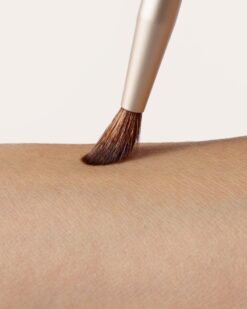 Alternative view of Jane Iredale Detail